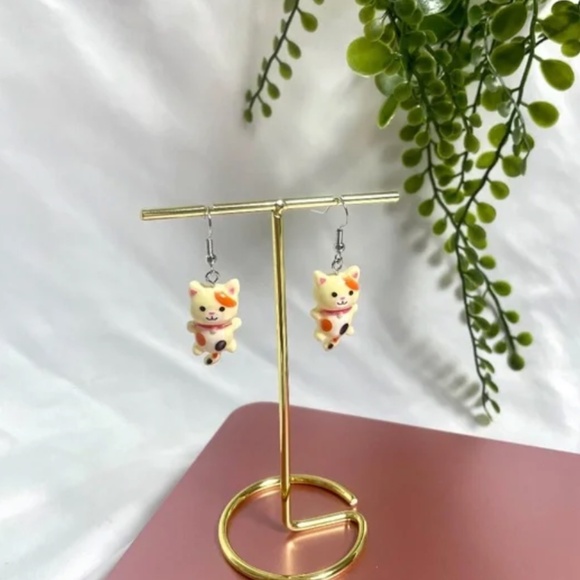 ❤️ FREE Cat Kitten Animal Drop Trendy Girly Paw Modern Art Pop Artsy Earrings - Picture 3 of 5